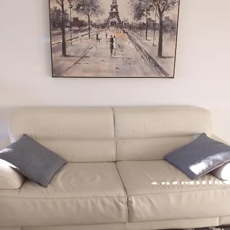 Helena Apartman *