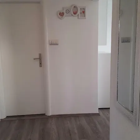 Helena Apartment